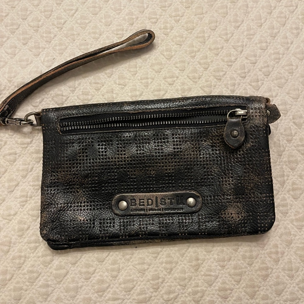 BED|STU Textured Black Wristlet